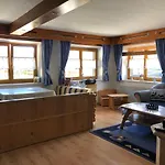 Zugspitzhaus Monika * レルモース