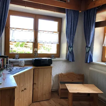 Zugspitzhaus Monika * Lermoos