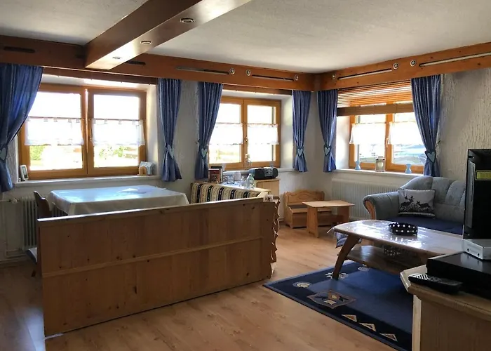 Zugspitzhaus Monika * Lermoos