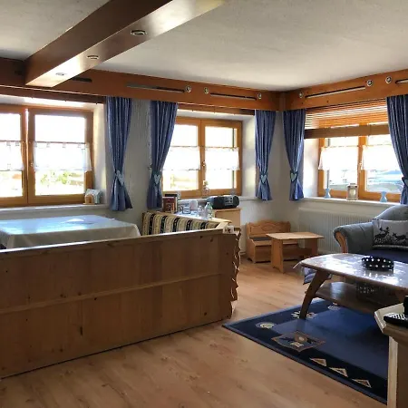 Zugspitzhaus Monika * Лермос